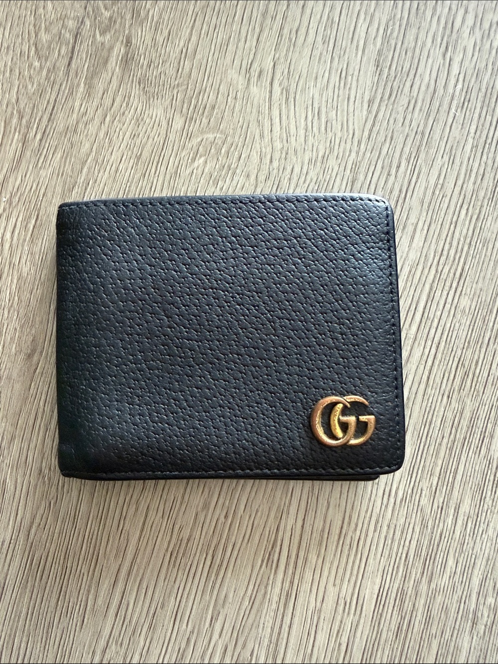 Men’s Gucci Wallet - GG Marmont bi-fold card case wallet